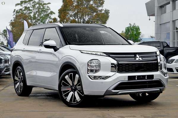 2026 Mitsubishi Outlander Exceed Tourer ZM