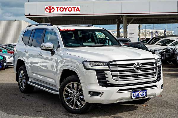 2025 Toyota Landcruiser Sahara ZX FJA300R
