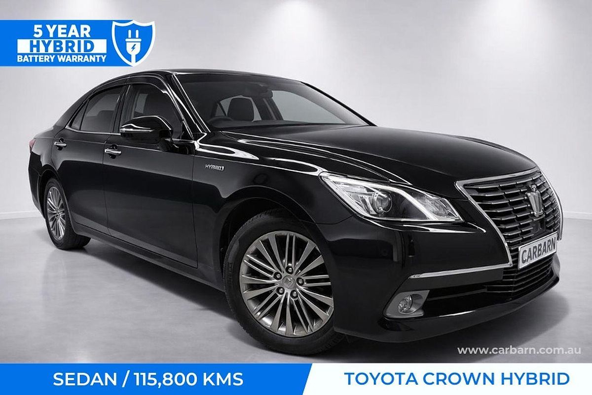 2015 Toyota Crown Royal Saloon AWS210