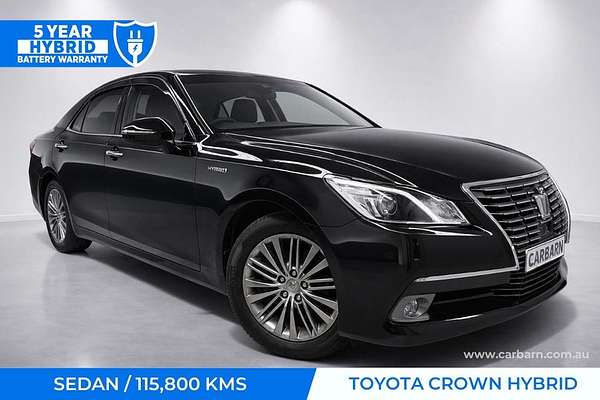 2015 Toyota Crown Royal Saloon AWS210