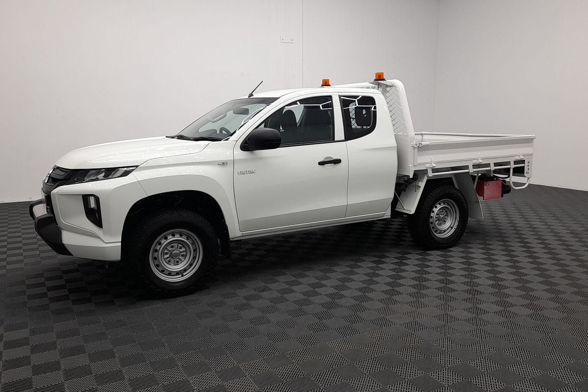2019 Mitsubishi Triton GLX MR 4X4