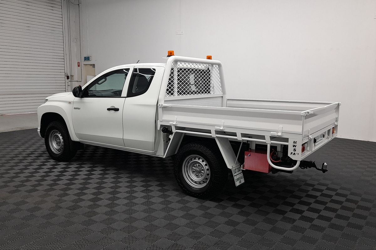 2019 Mitsubishi Triton GLX MR 4X4