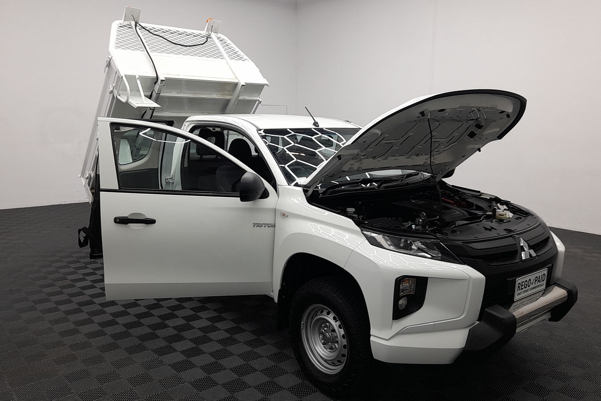 2019 Mitsubishi Triton GLX MR 4X4
