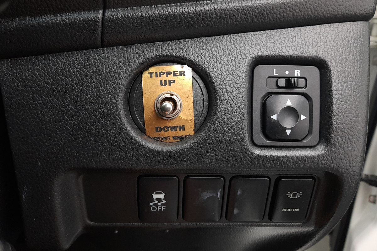 2019 Mitsubishi Triton GLX MR 4X4