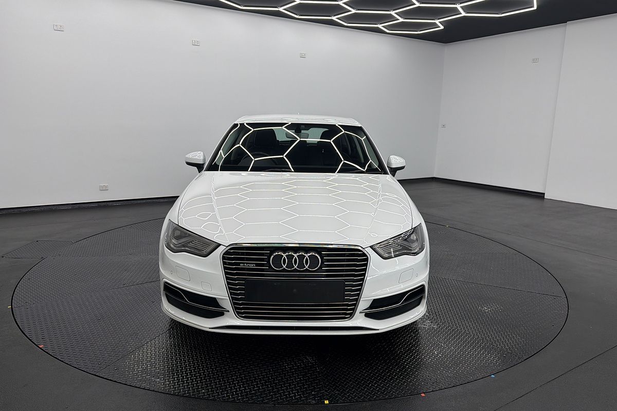 2015 Audi A3 e-tron 8V