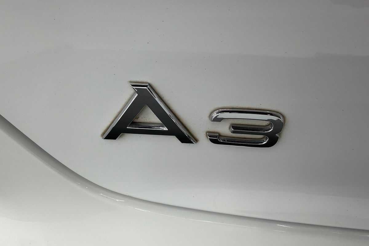 2015 Audi A3 e-tron 8V