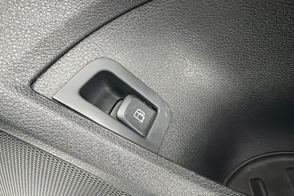 2015 Audi A3 e-tron 8V