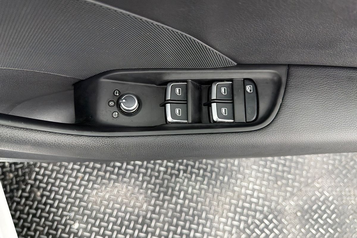 2015 Audi A3 e-tron 8V