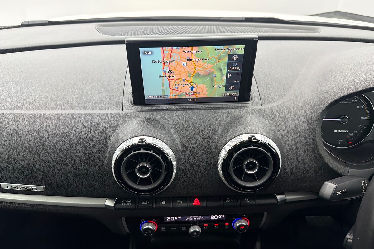 2015 Audi A3 e-tron 8V