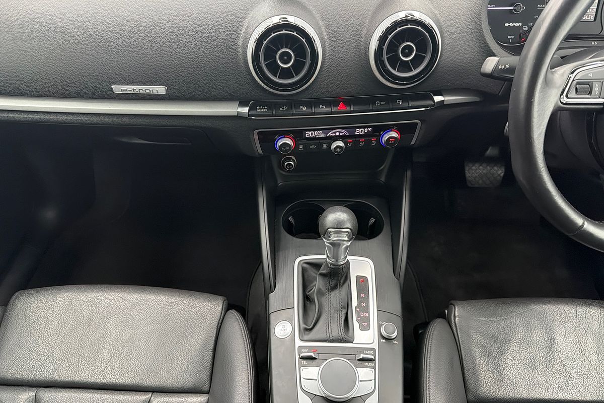 2015 Audi A3 e-tron 8V
