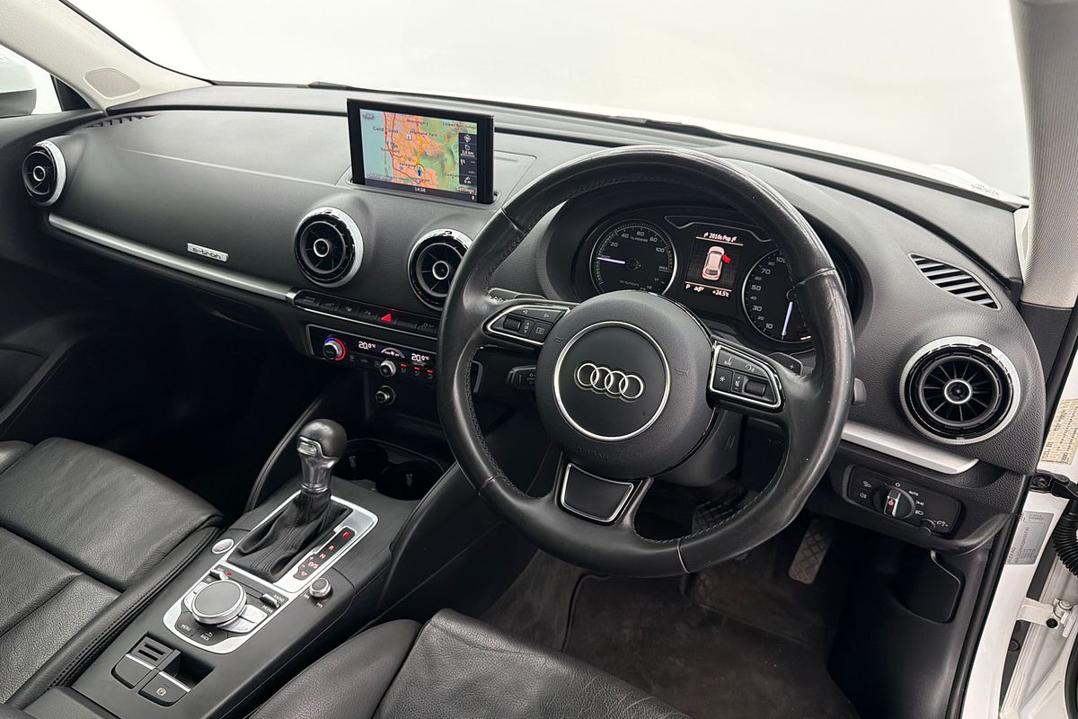 2015 Audi A3 e-tron 8V