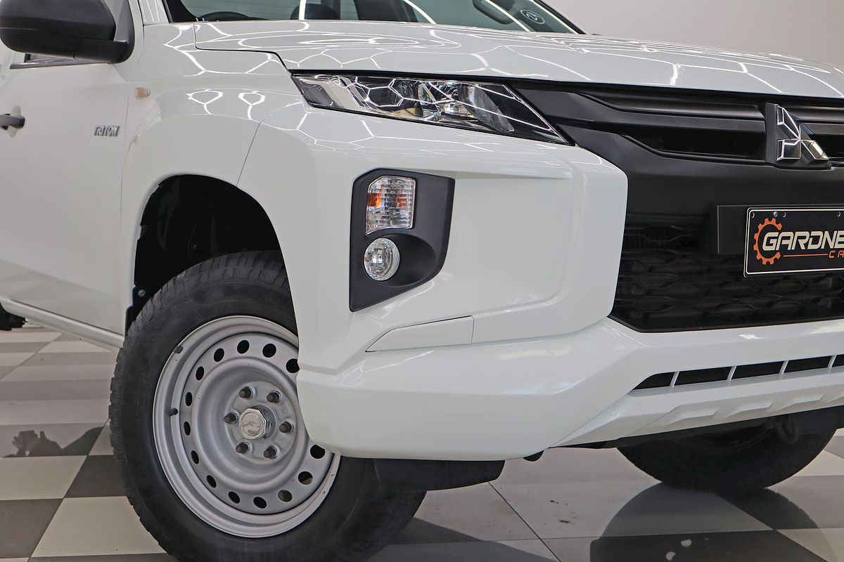 2022 Mitsubishi Triton GLX MR 4X4