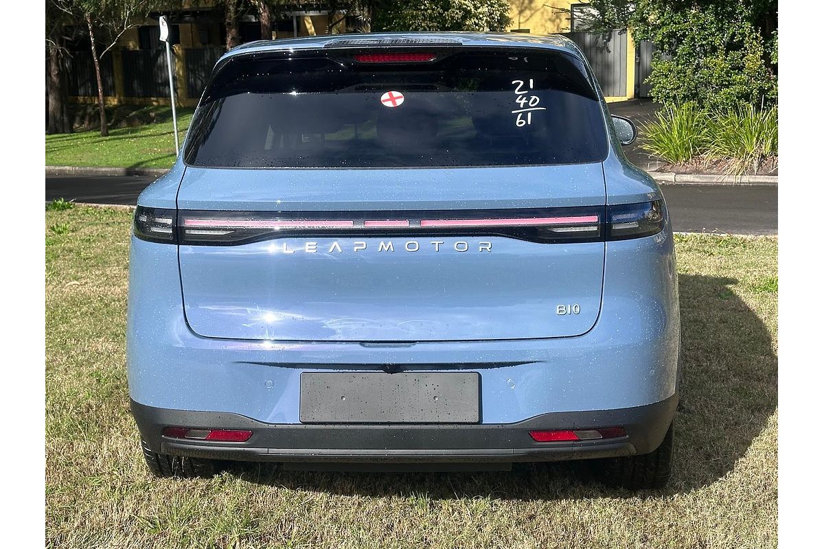 2026 Leapmotor B10 Design LR A12