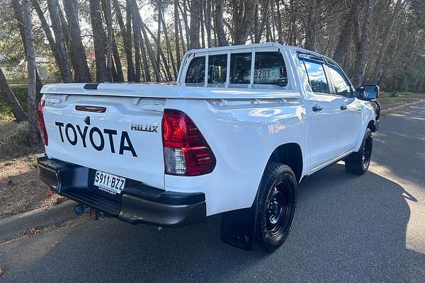 2018 Toyota Hilux SR GUN126R 4X4 thumb-5