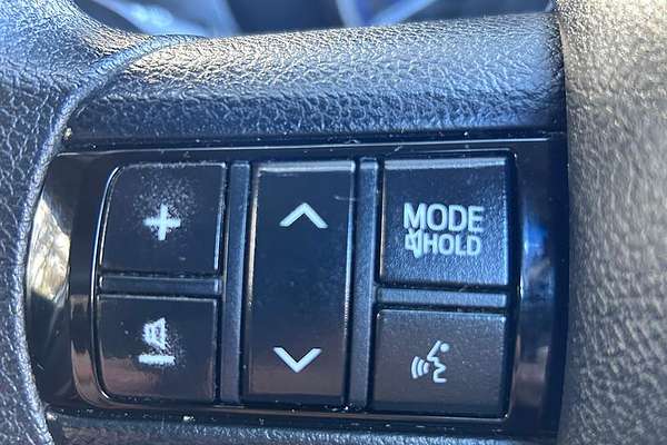 2018 Toyota Hilux SR GUN126R 4X4 thumb-20