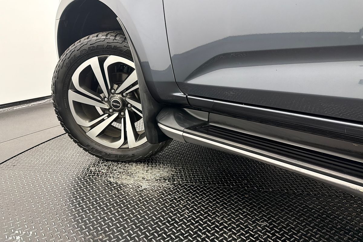 2022 Isuzu MU-X LS-T