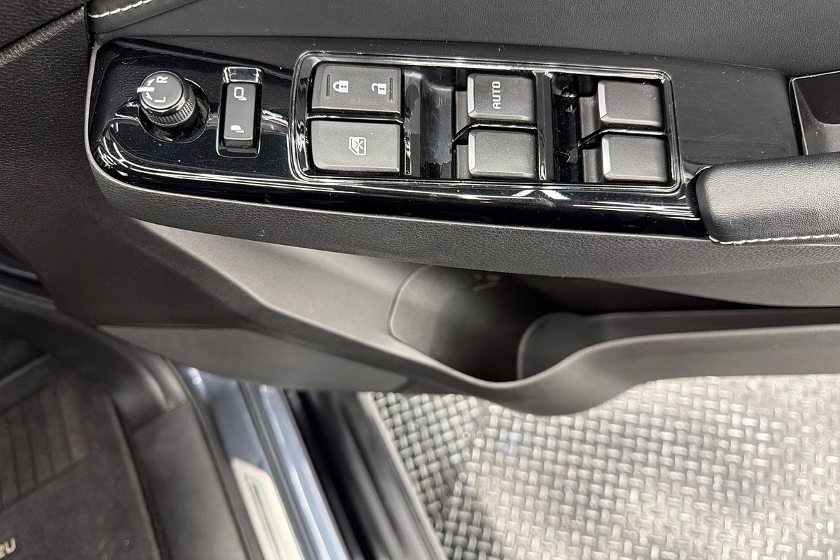 2022 Isuzu MU-X LS-T