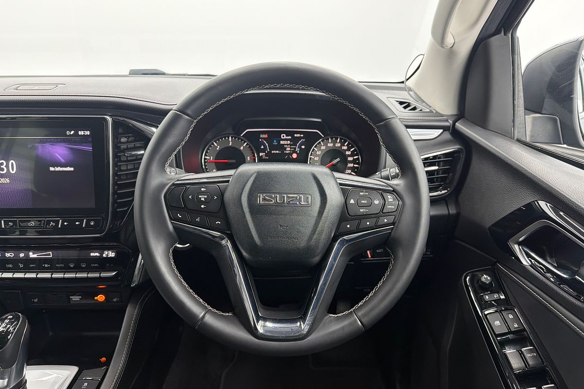 2022 Isuzu MU-X LS-T