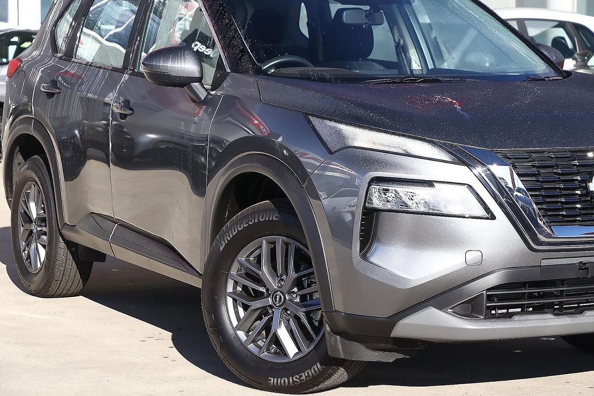 2025 Nissan X-TRAIL ST T33
