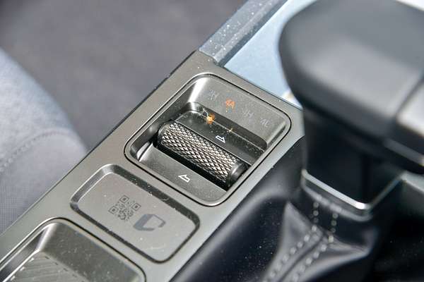 2025 Kia Tasman SX TK 4X4 thumb-13
