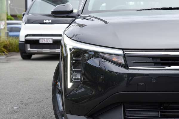 2025 Kia K4 S CL4m thumb-1