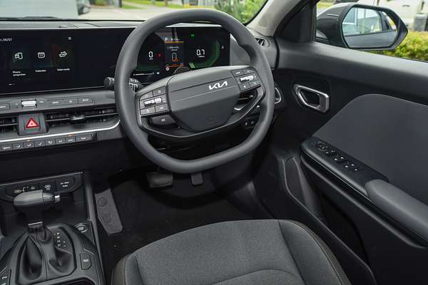 2025 Kia K4 S CL4m thumb-17