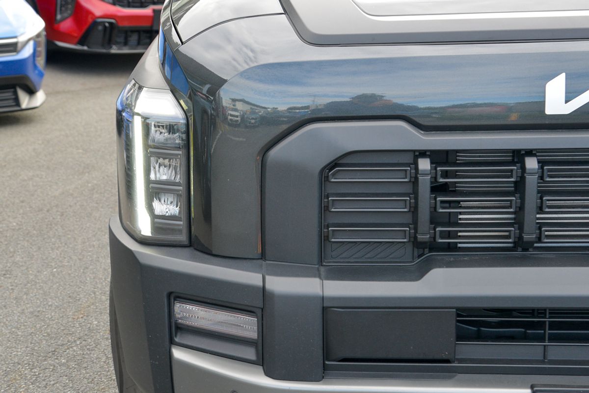 2025 Kia Tasman SX TK 4X4