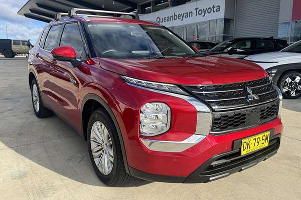 2024 Mitsubishi Outlander PHEV ES ZM