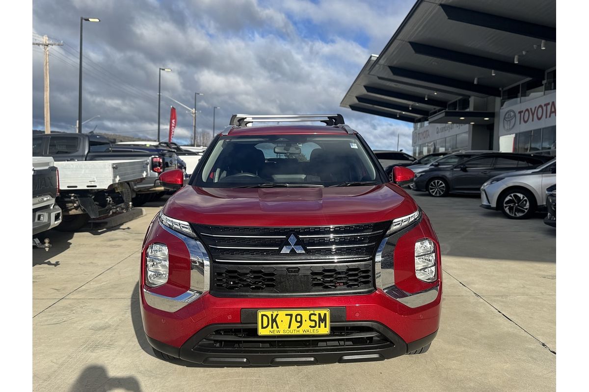2024 Mitsubishi Outlander PHEV ES ZM