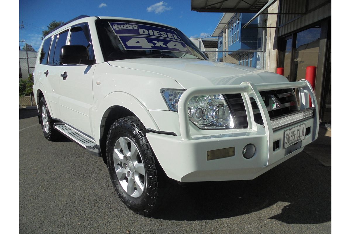 2014 Mitsubishi Pajero GLX NW