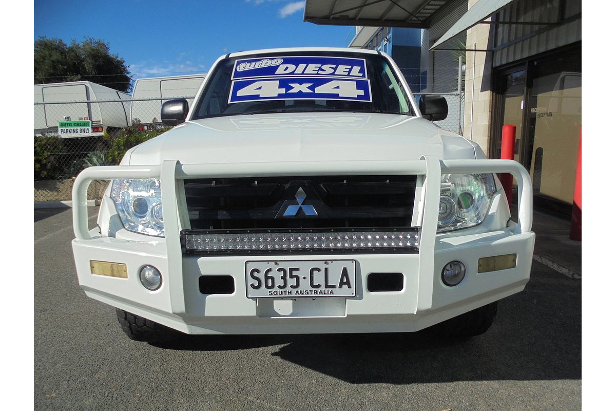 2014 Mitsubishi Pajero GLX NW