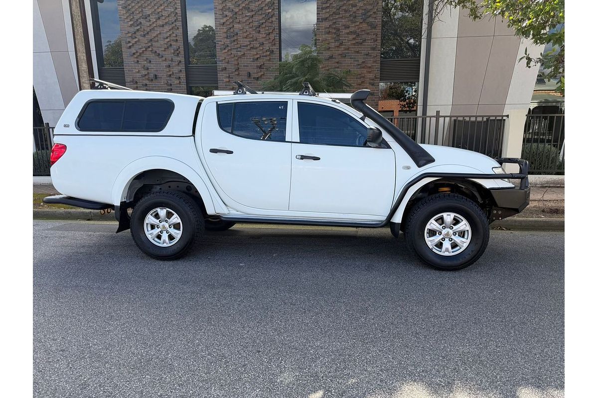 2013 Mitsubishi Triton GLX (4x4) MN MY13 4X4