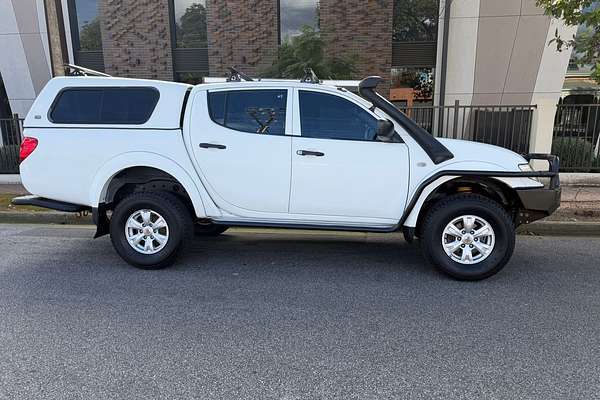 2013 Mitsubishi Triton GLX (4x4) MN MY13 4X4