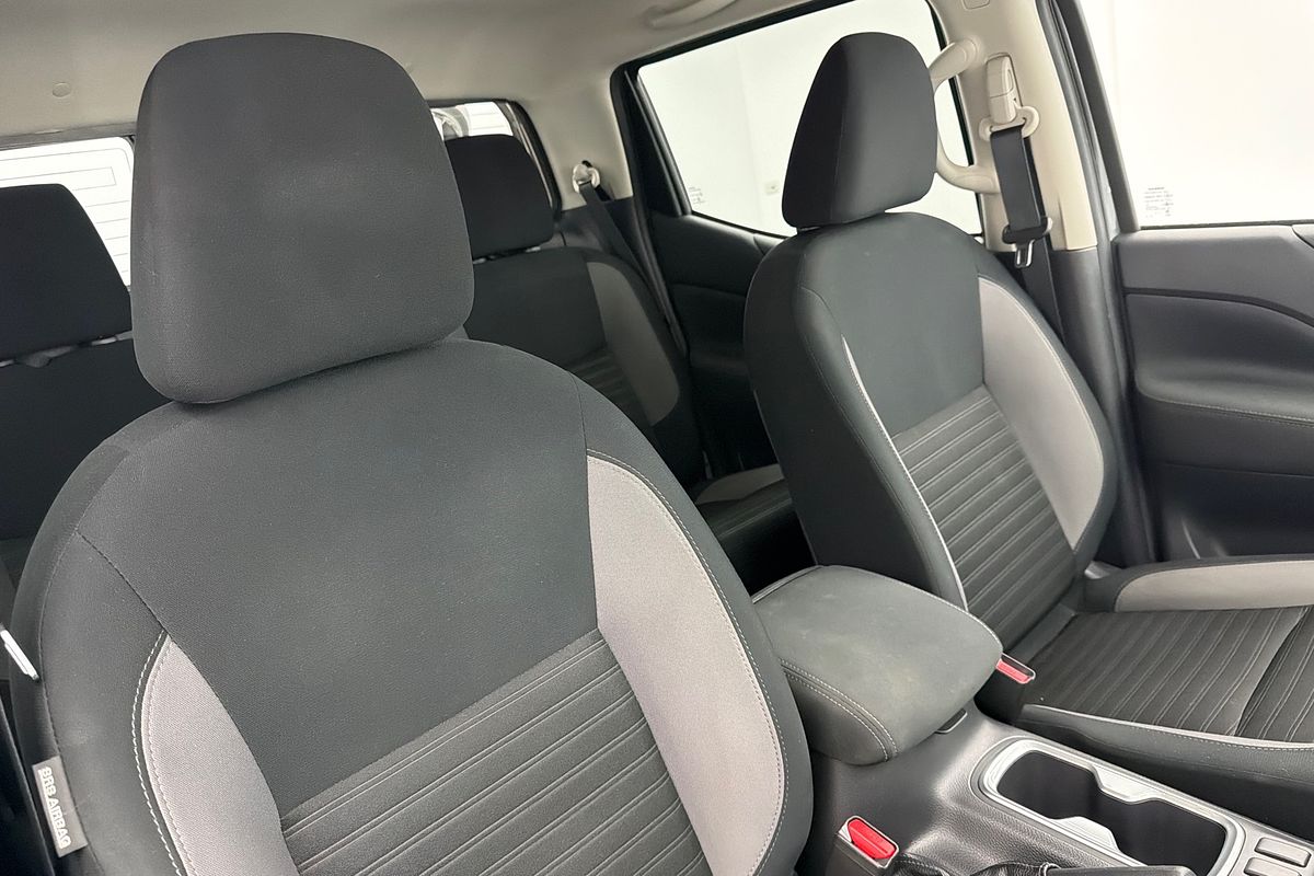 2023 Nissan Navara ST-X D23 4X4