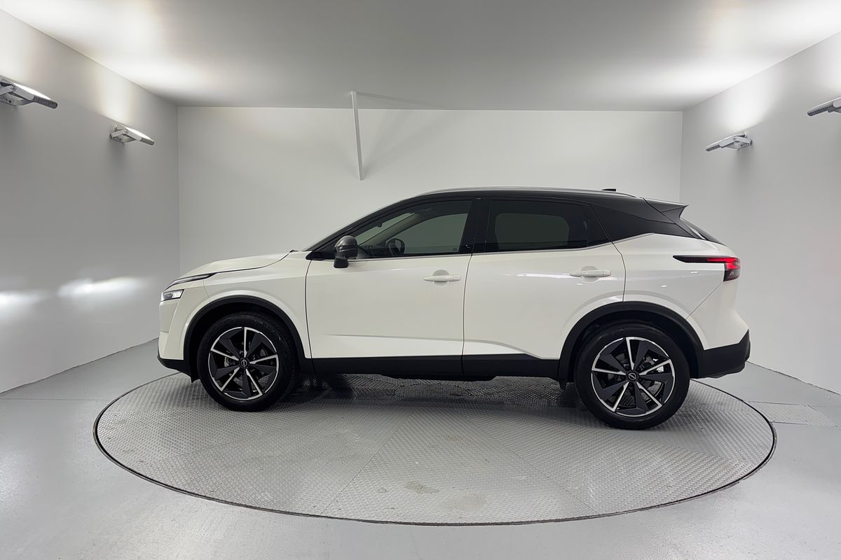 2024 Nissan QASHQAI Ti J12