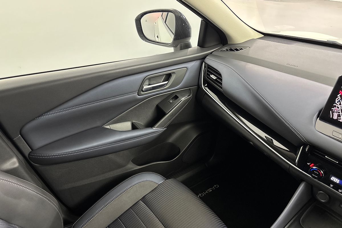 2024 Nissan QASHQAI Ti J12