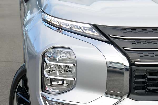 2025 Mitsubishi Outlander PHEV Exceed Tourer ZM thumb-1