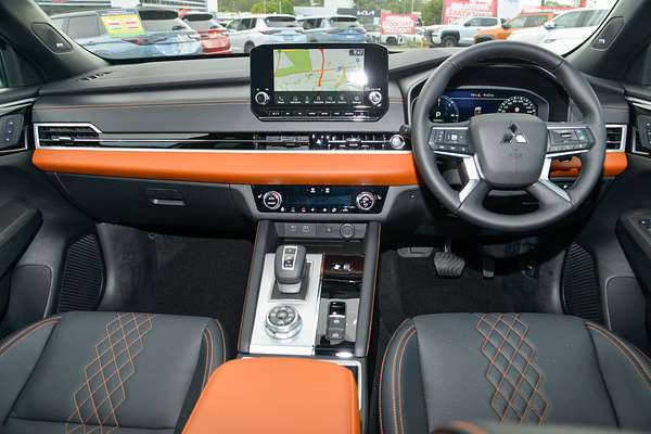 2025 Mitsubishi Outlander PHEV Exceed Tourer ZM thumb-18