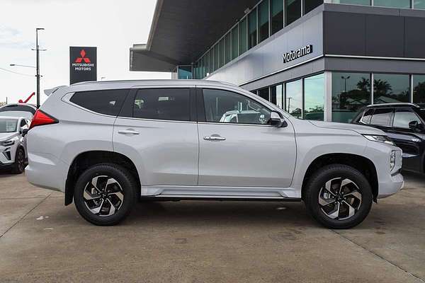 2025 Mitsubishi Pajero Sport GLS QG thumb-3