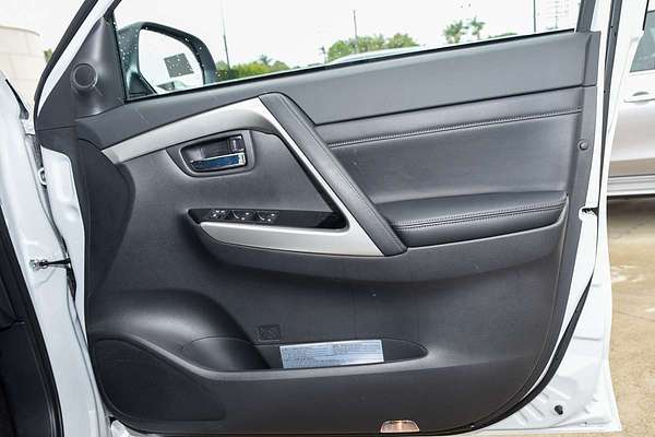 2024 Mitsubishi Pajero Sport GLS QG thumb-12