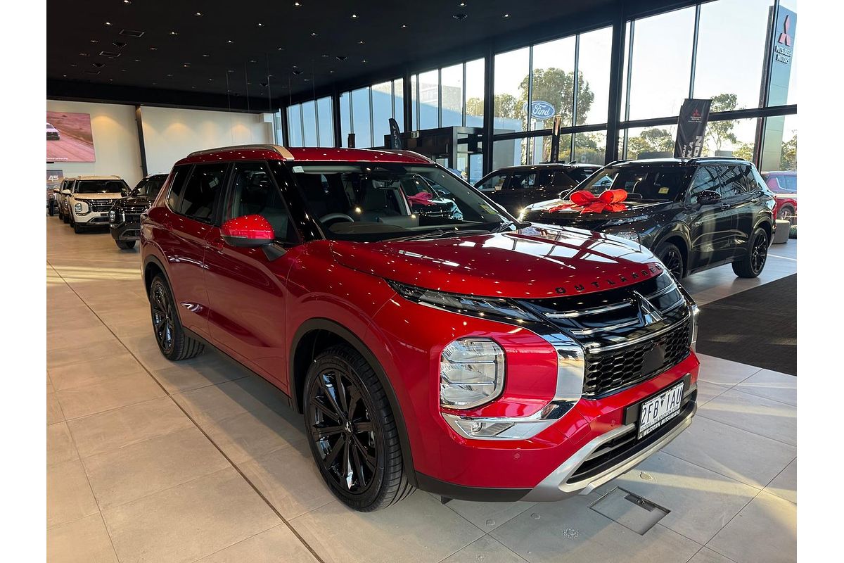 2025 Mitsubishi Outlander LS ZM