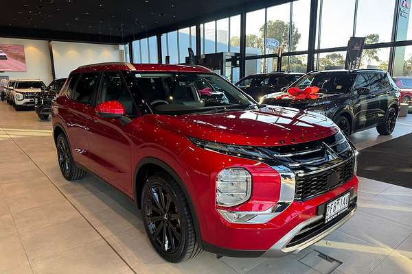2025 Mitsubishi Outlander LS ZM