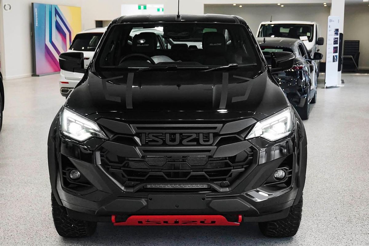 2025 Isuzu D-MAX BLADE 4X4