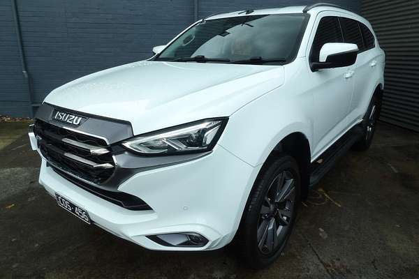 2023 Isuzu MU-X LS-T