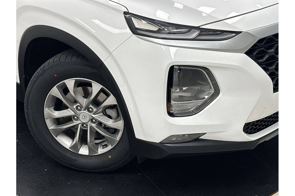 2019 Hyundai Santa Fe Active TM.2