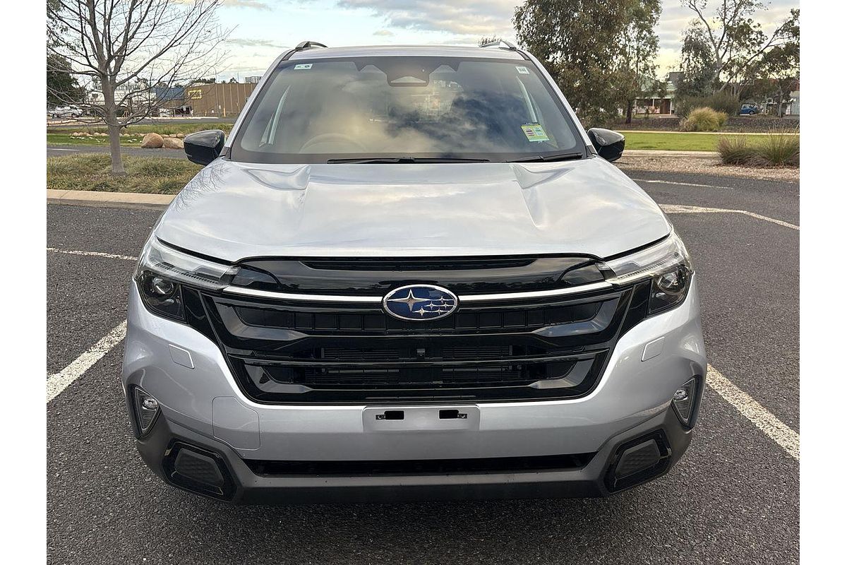 2025 Subaru Forester Hybrid Touring S6
