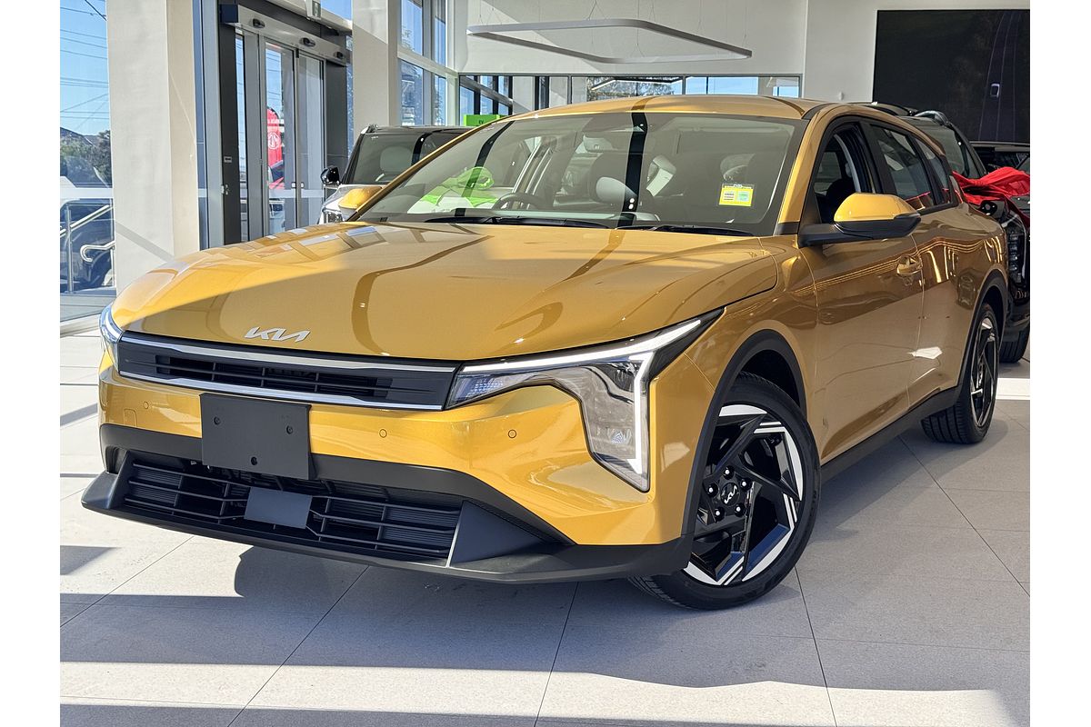 2025 Kia K4 Sport+ CL4m