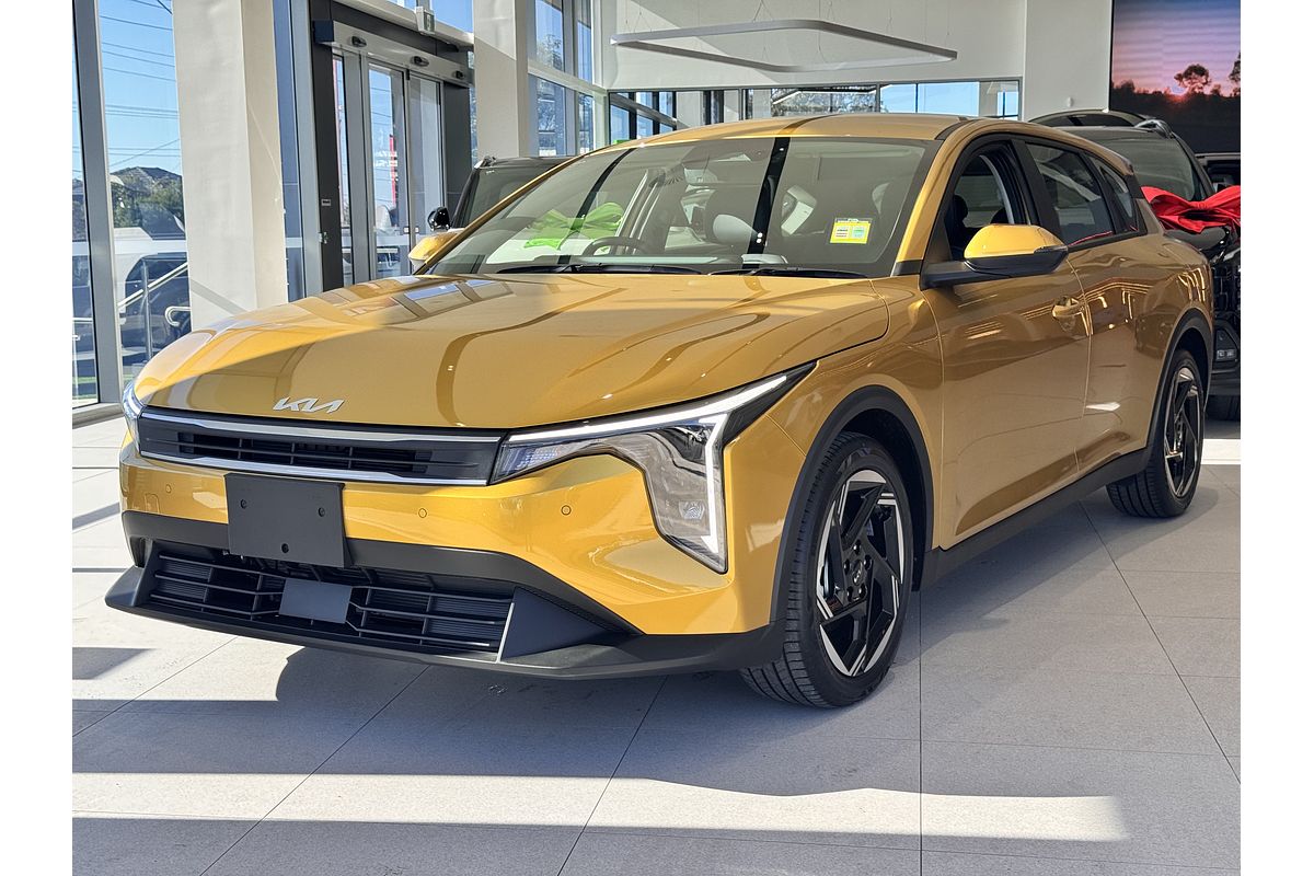 2025 Kia K4 Sport+ CL4m