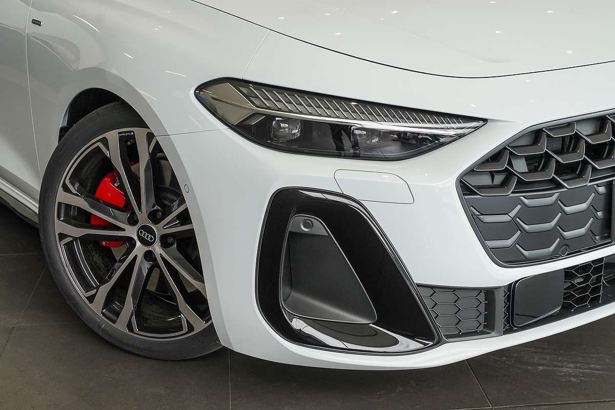 2026 Audi A5 e-hybrid S-Line B10