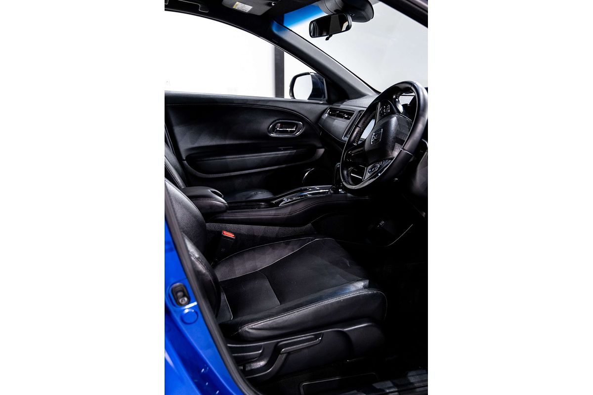 2018 Honda HR-V RS